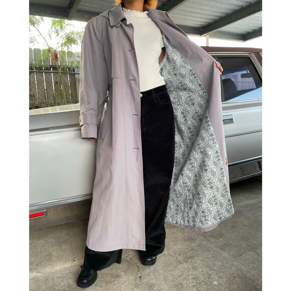 🔥Vintage London Fog USA ACTWU Classic Hooded Belted Trench Coat Floral Lined 10 - Picture 2 of 15